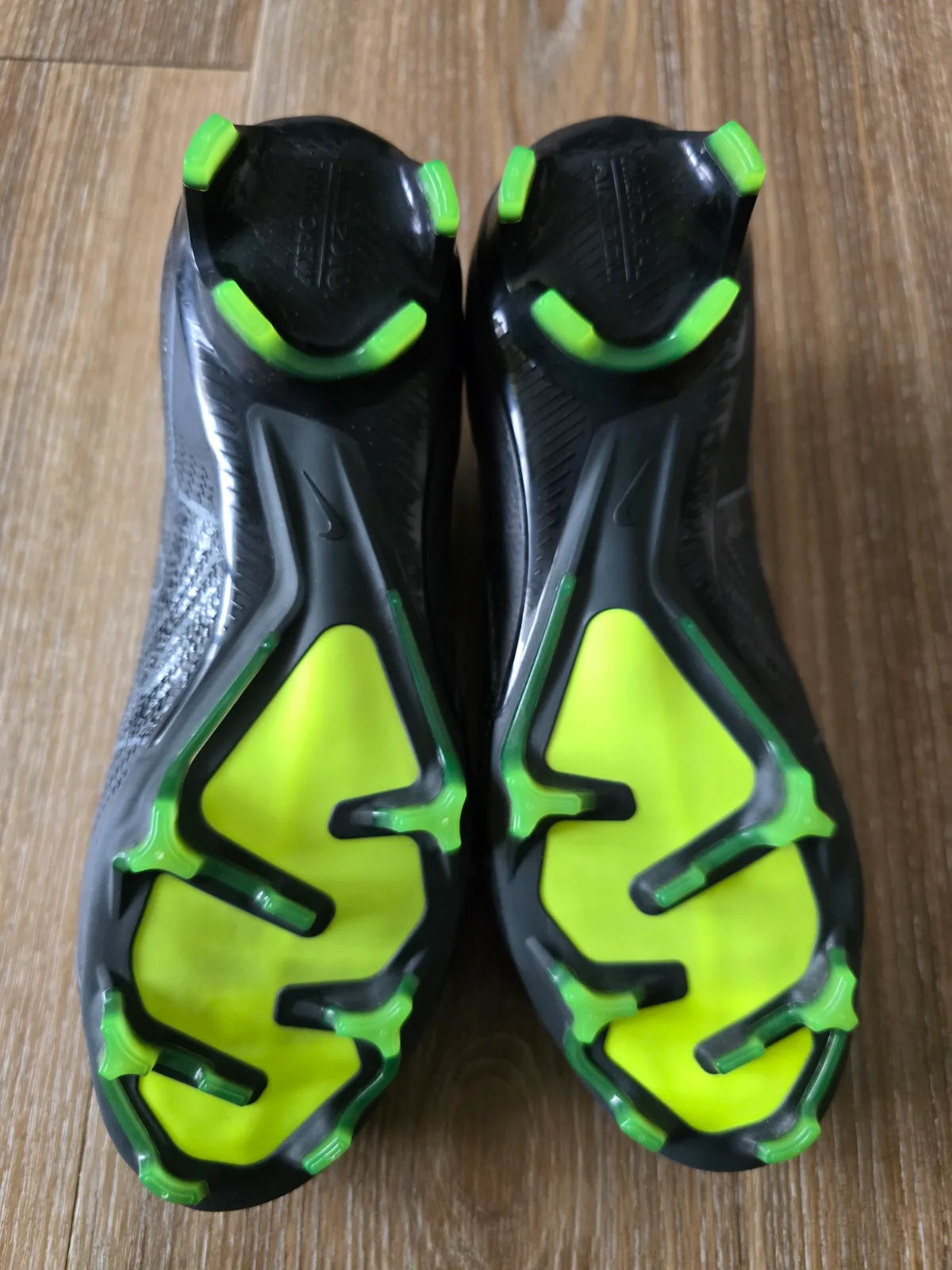 NIKE ZOOM MERCURIAL VAPOR 15 PRO FG 7