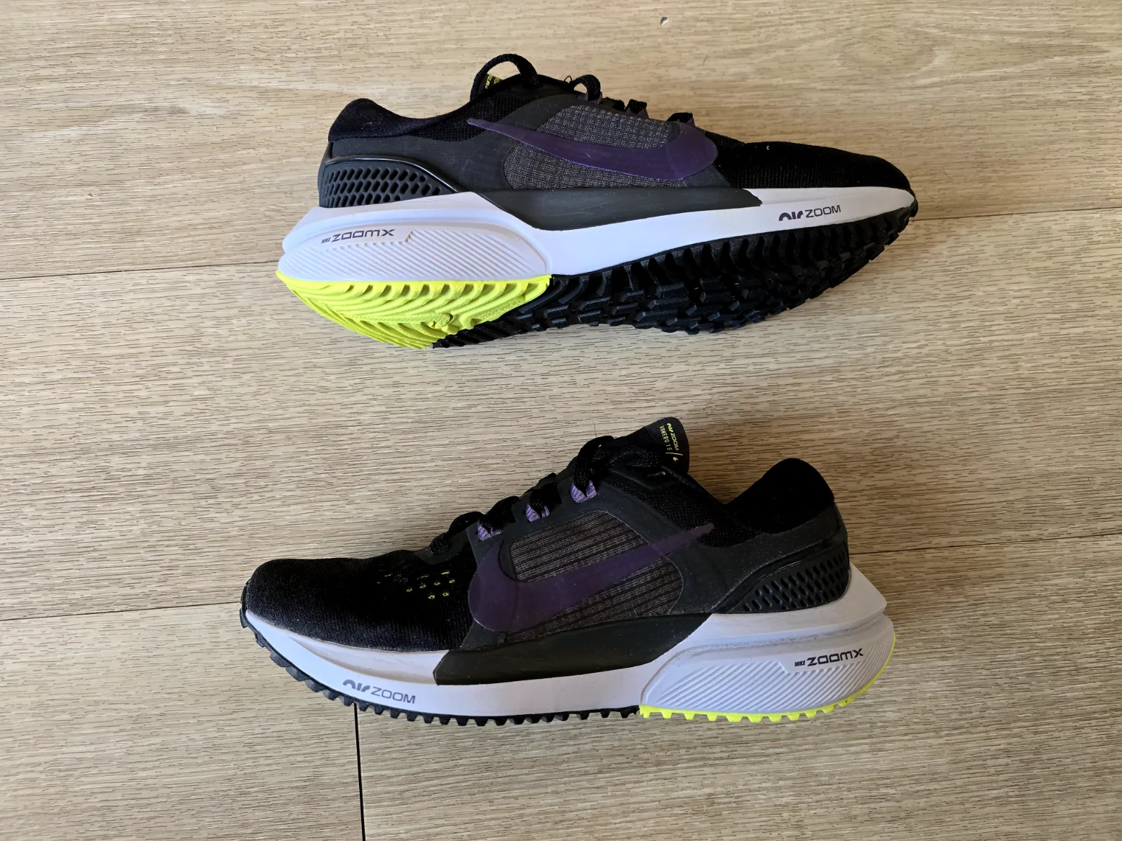 NIKE AIR ZOOM VOMERO 15 WMNS 3