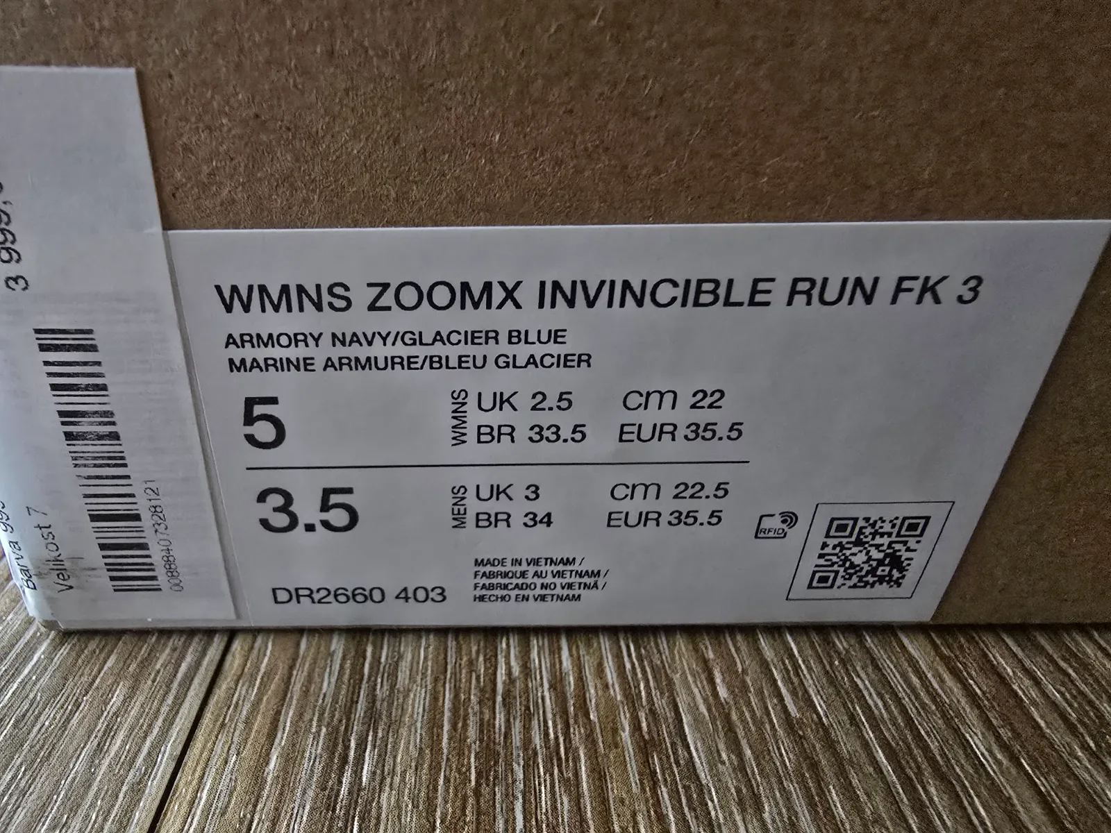 NIKE ZOOMX INVINCIBLE RUN FK 3 9