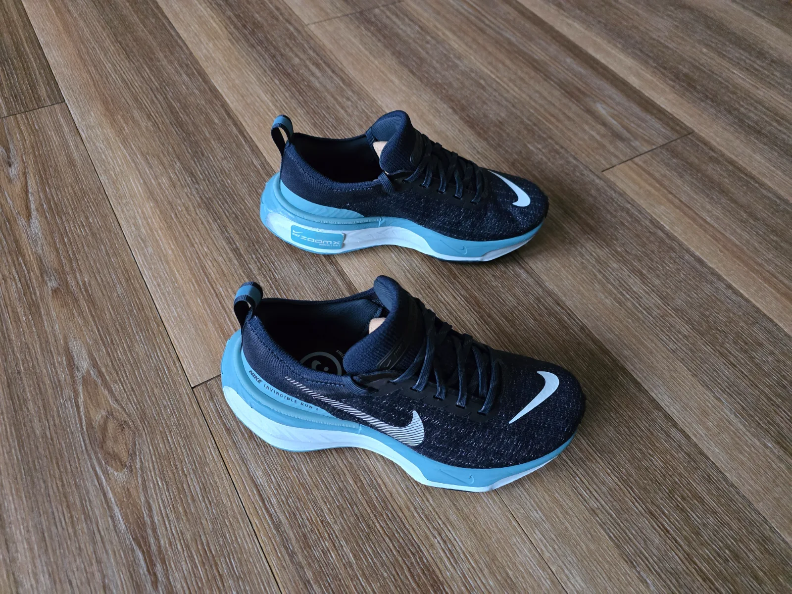 NIKE ZOOMX INVINCIBLE RUN FK 3 6