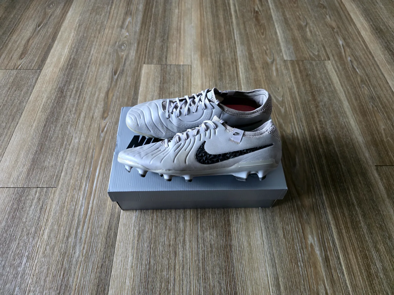 NIKE TIEMPO LEGEND 10 ELITE FG
