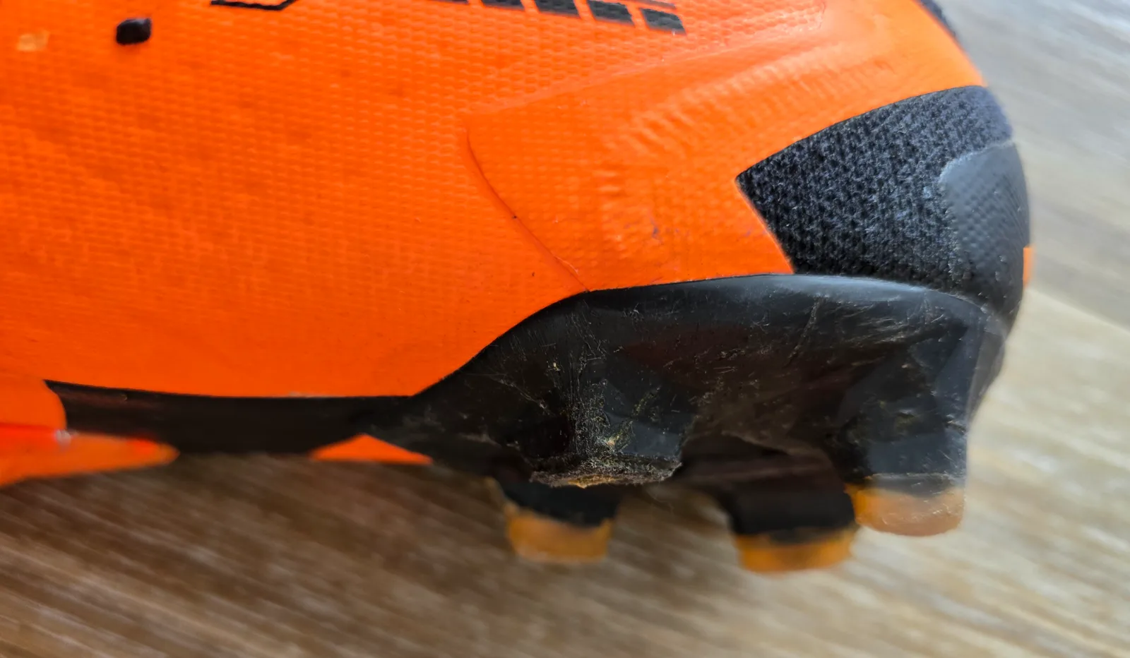 ADIDAS PREDATOR ACCURACY+ FG 10