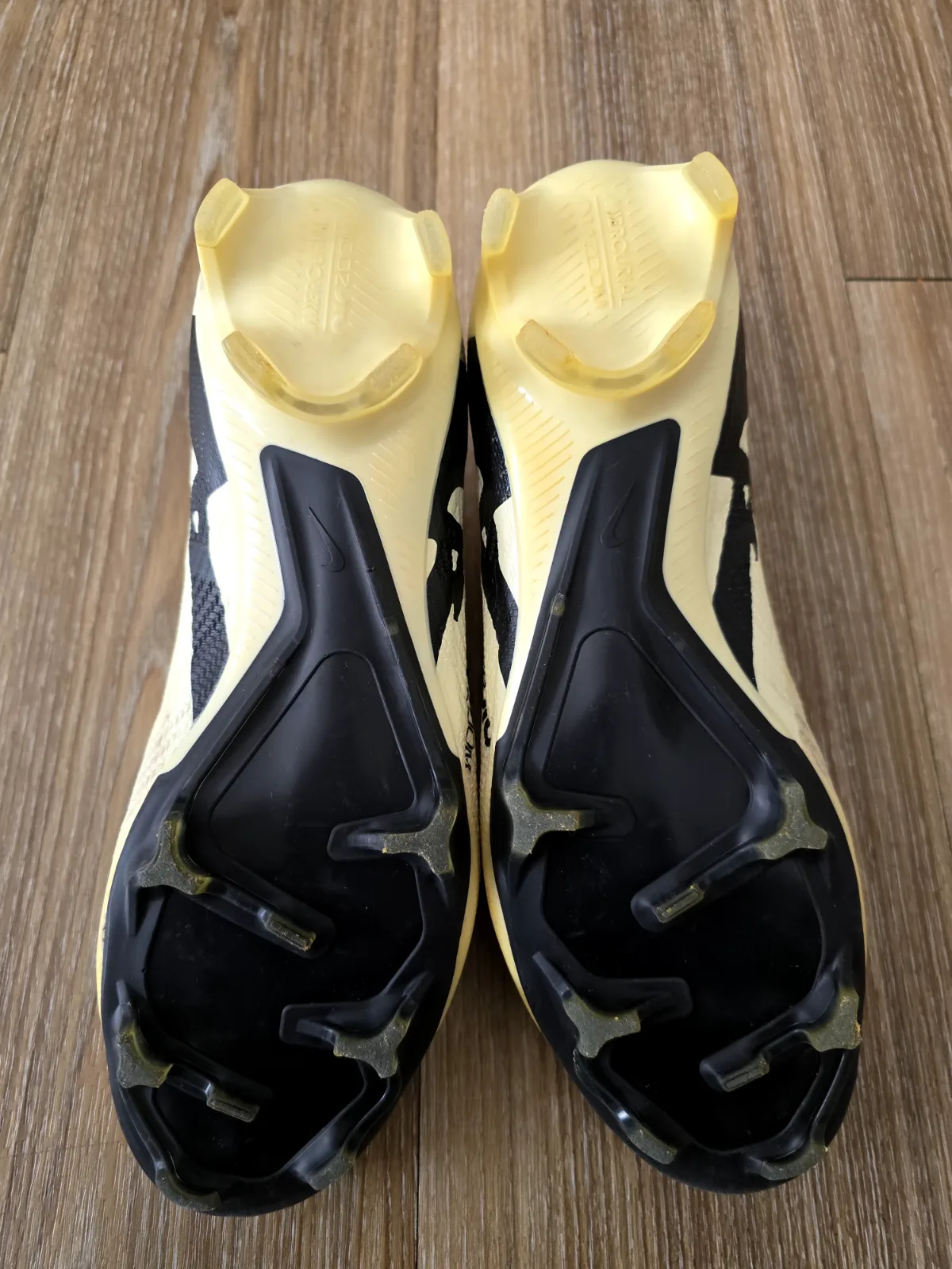 NIKE AIR ZOOM MERCURIAL VAPOR 15 PRO FG 8