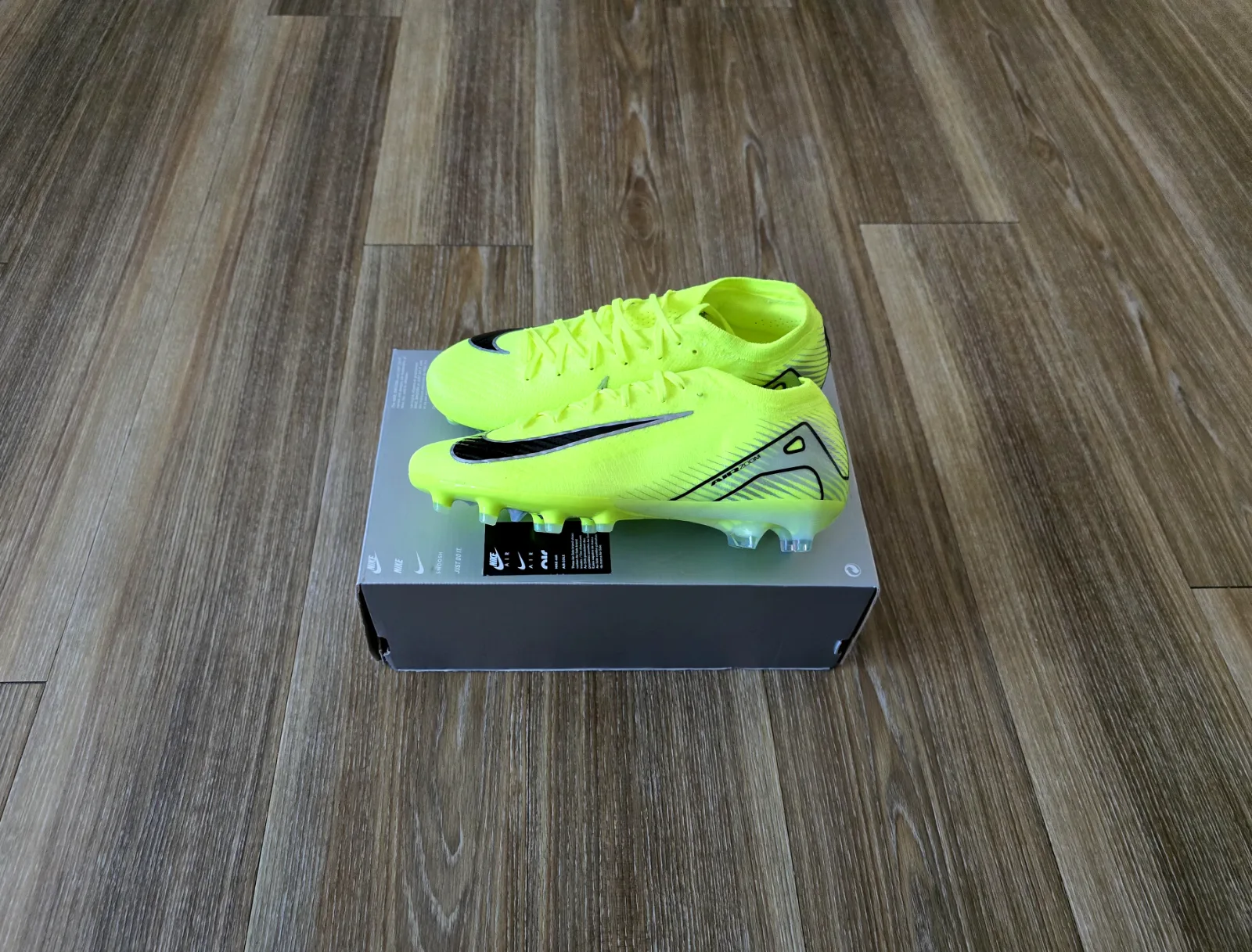 NIKE AIR ZOOM MERCURIAL VAPOR 16 ELITE AG-PRO