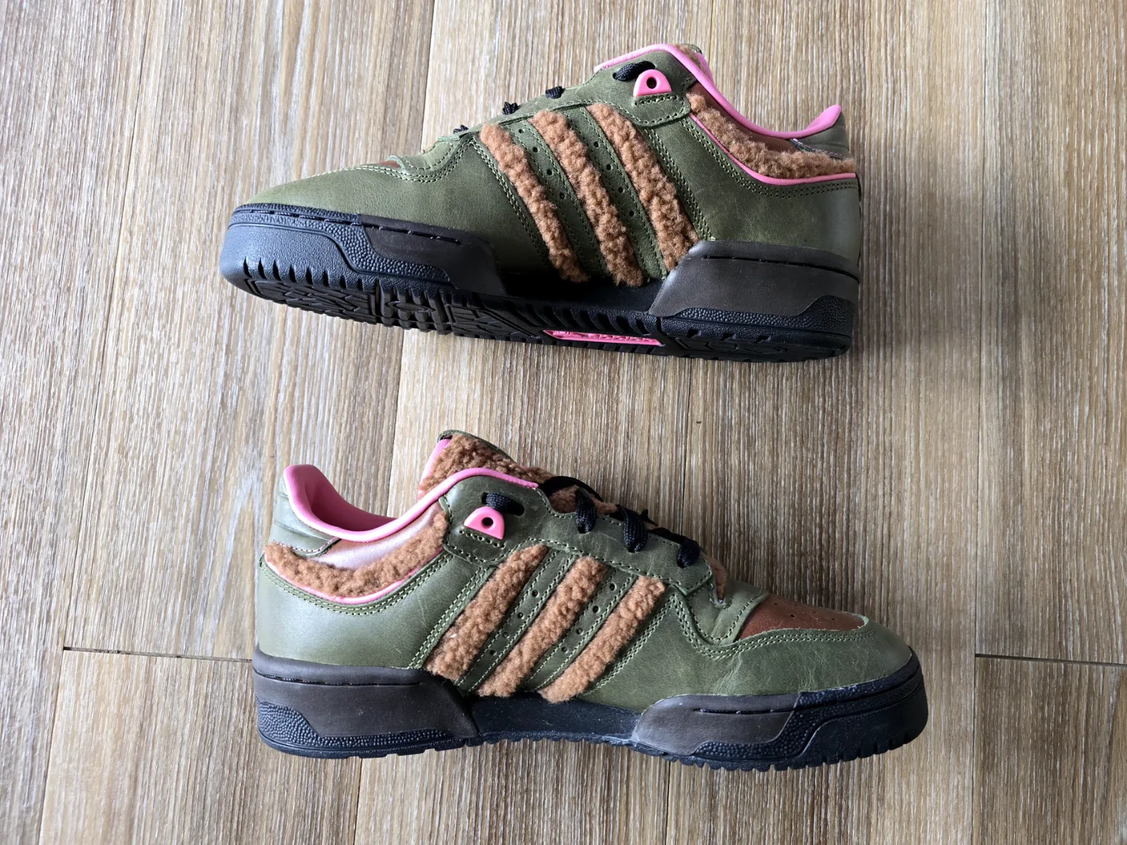 ADIDAS RIVALRY LOW 86 SIMPSONS 3