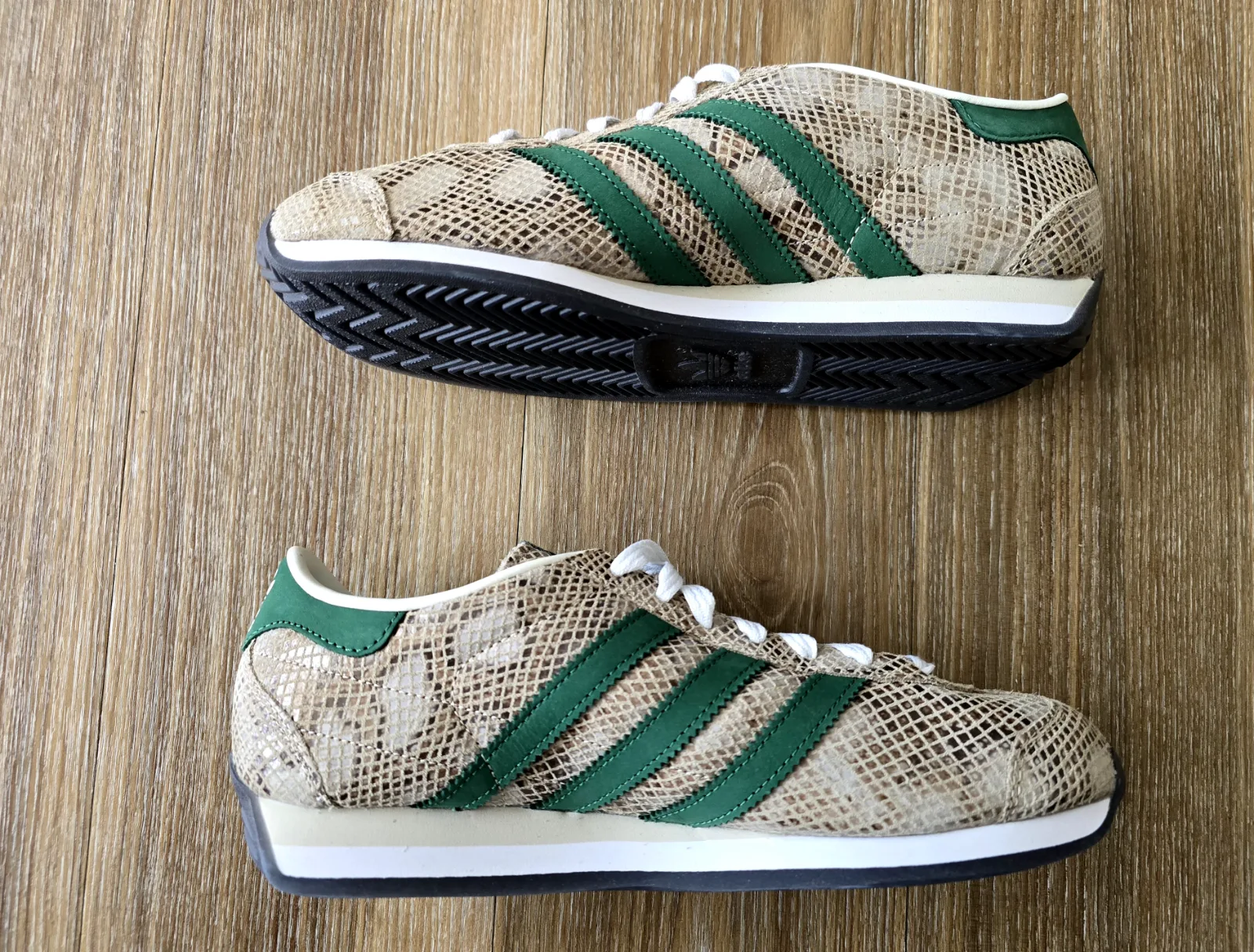ADIDAS COUNTRY JAPAN 3