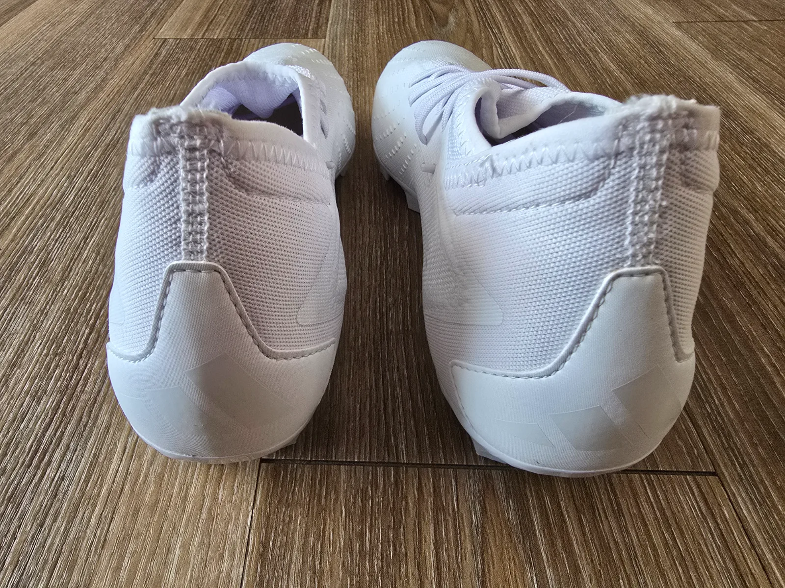 ADIDAS PREDATOR ACCURACY. 3 FG 6