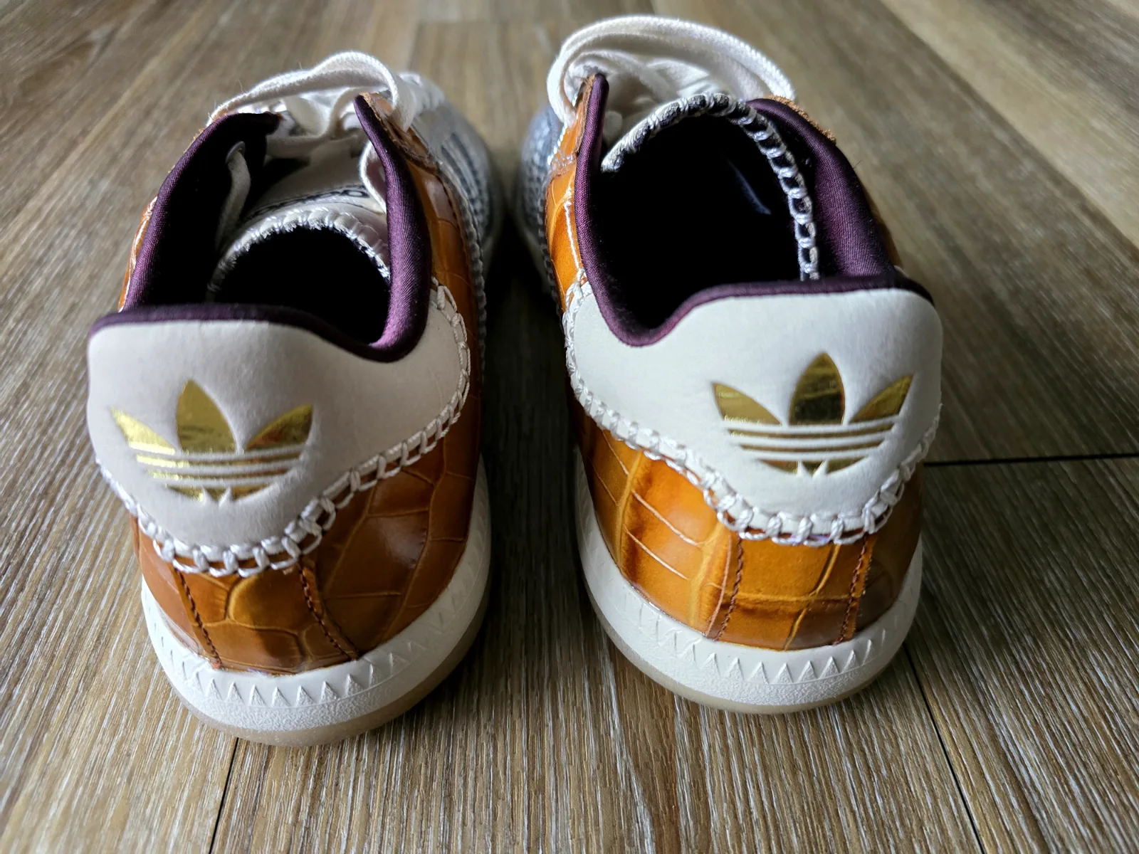 ADIDAS x WALES BONNER MN SAMBA METALLIC 5