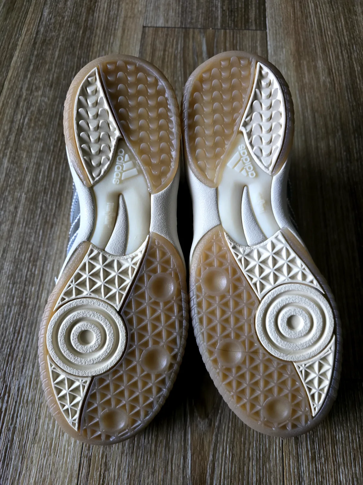 ADIDAS x WALES BONNER MN SAMBA METALLIC 6