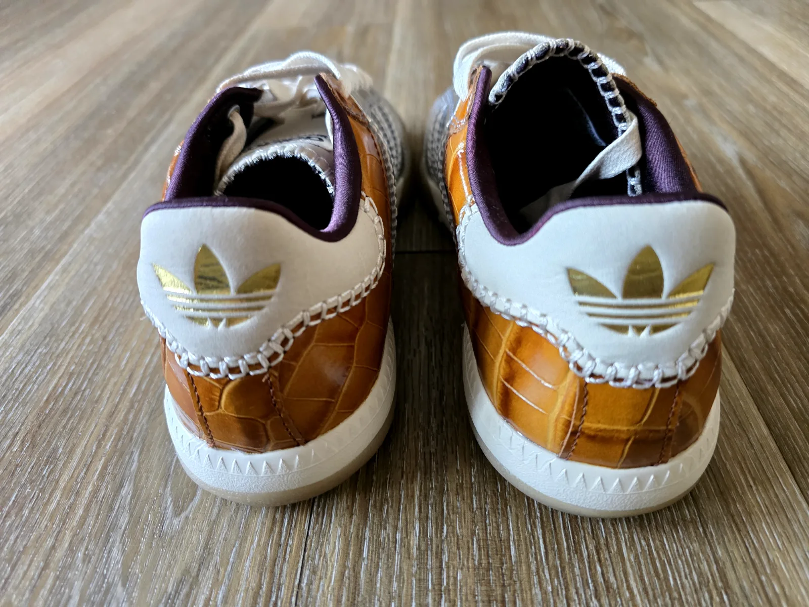 ADIDAS x WALES BONNER MN SAMBA METALLIC 5