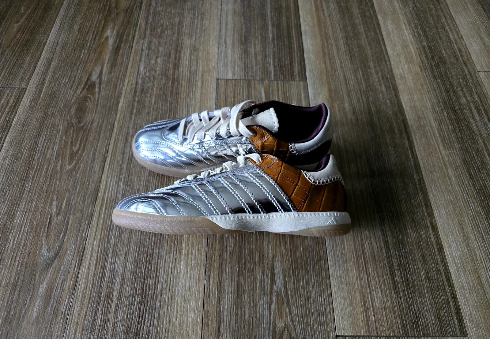 ADIDAS x WALES BONNER MN SAMBA METALLIC