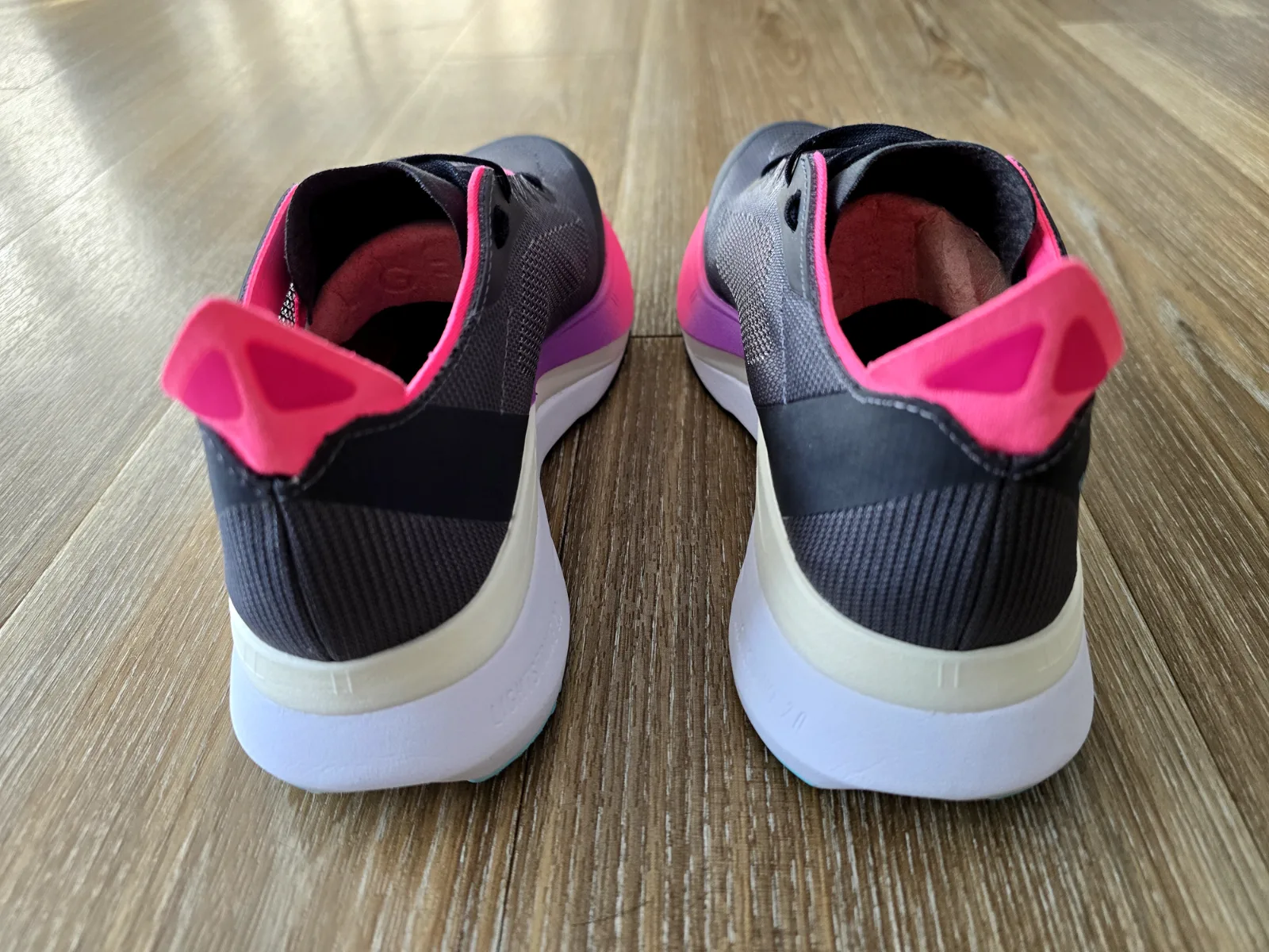 ADIDAS ADIZERO BOSTON 12 6