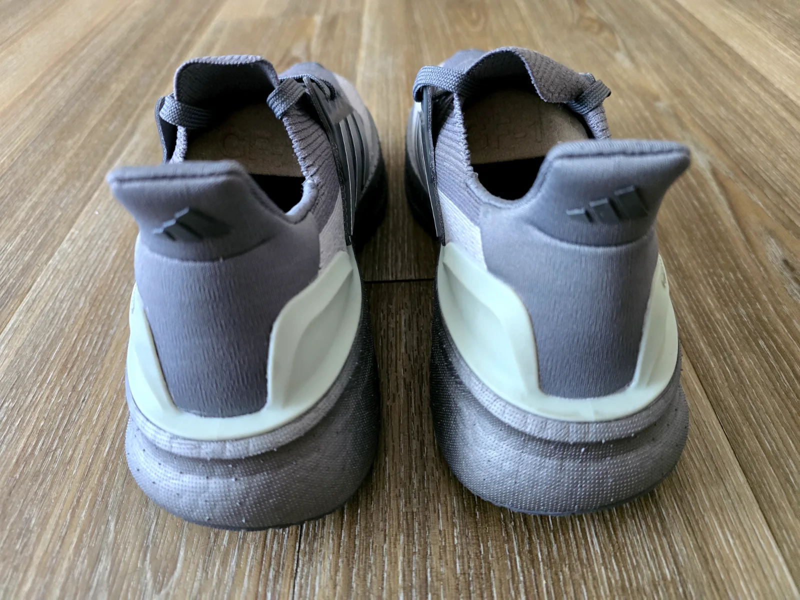 ADIDAS ULTRA BOOST 5 5