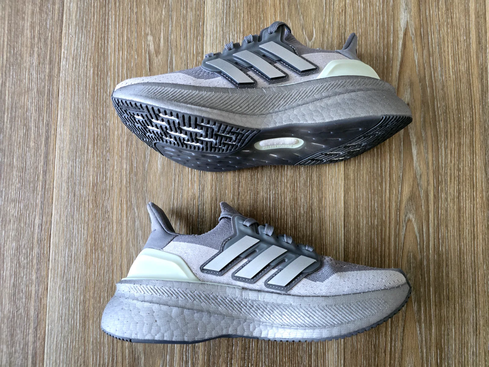 ADIDAS ULTRA BOOST 5 3