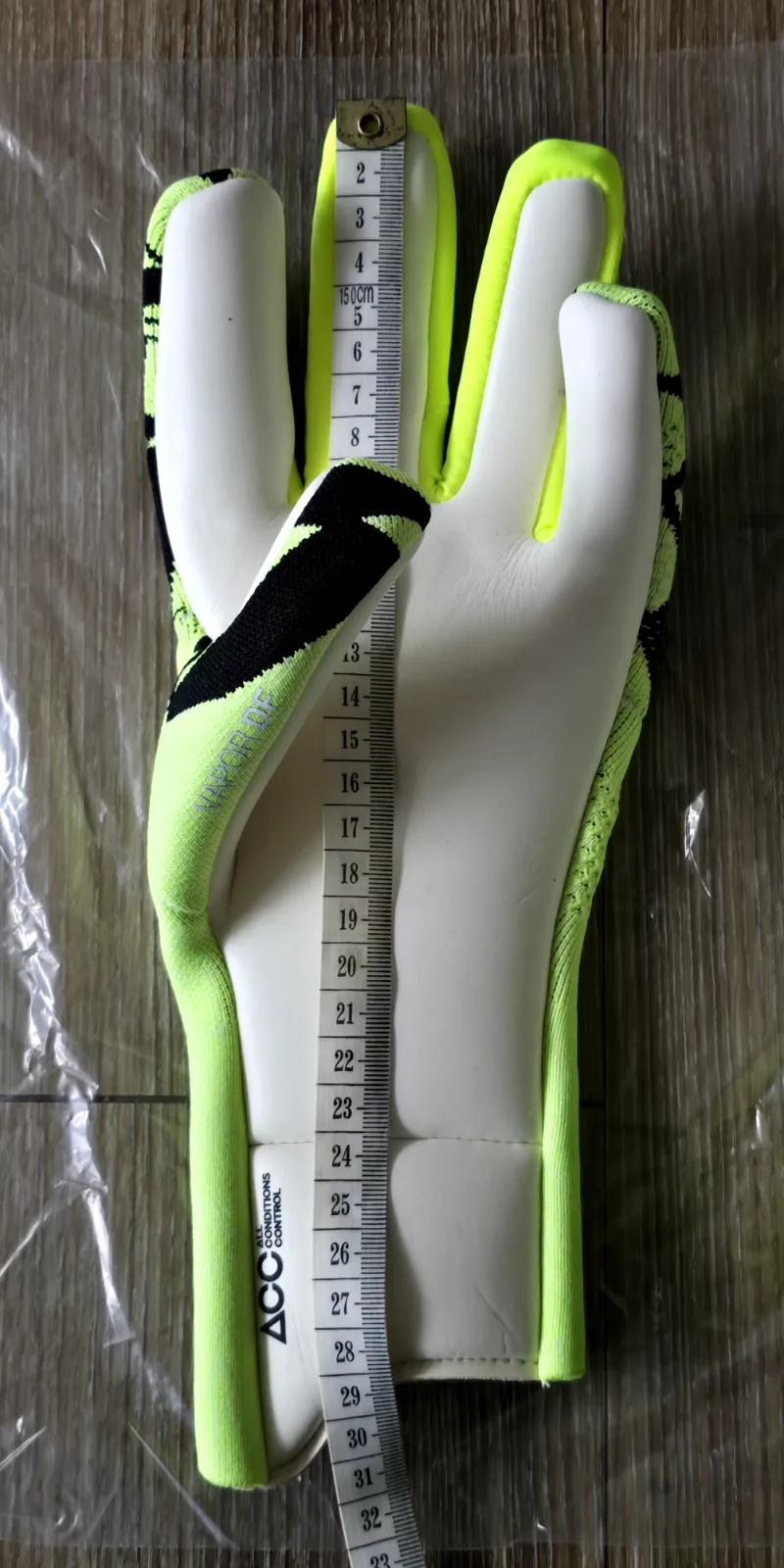 Brankářské rukavice Nike GK Vapor Dynamic Fit 9