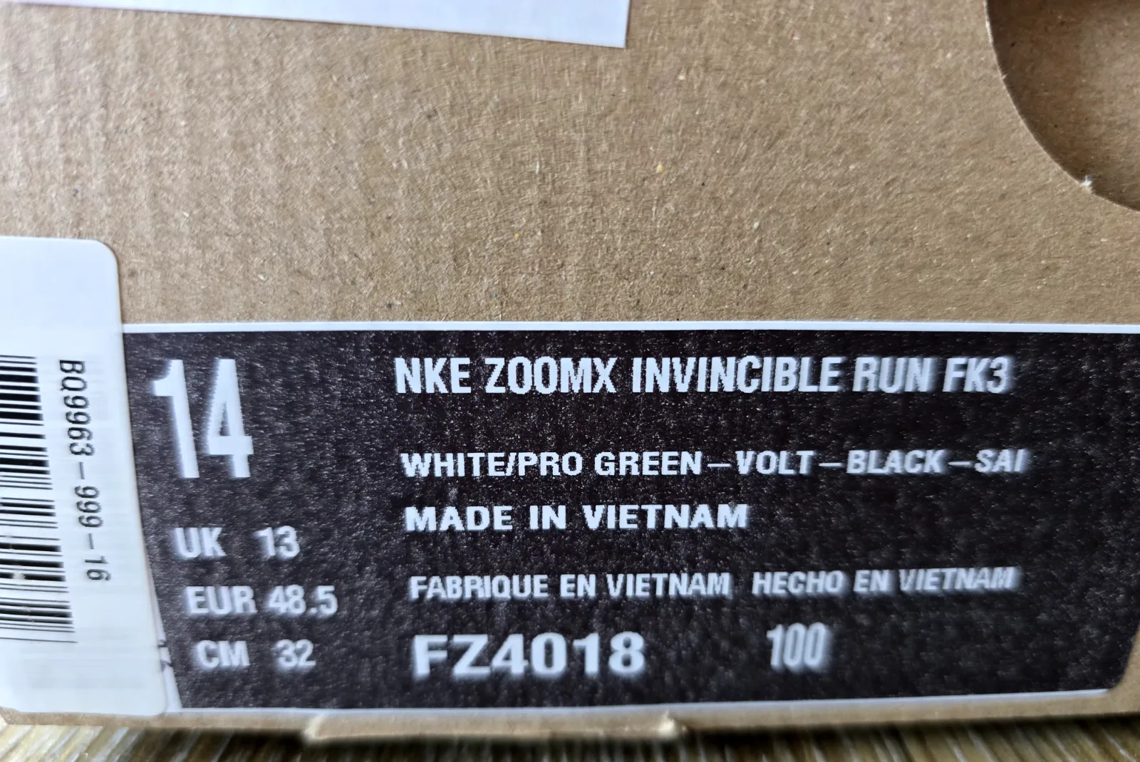 NIKE ZOOMX INVINCIBLE RUN FK3 9