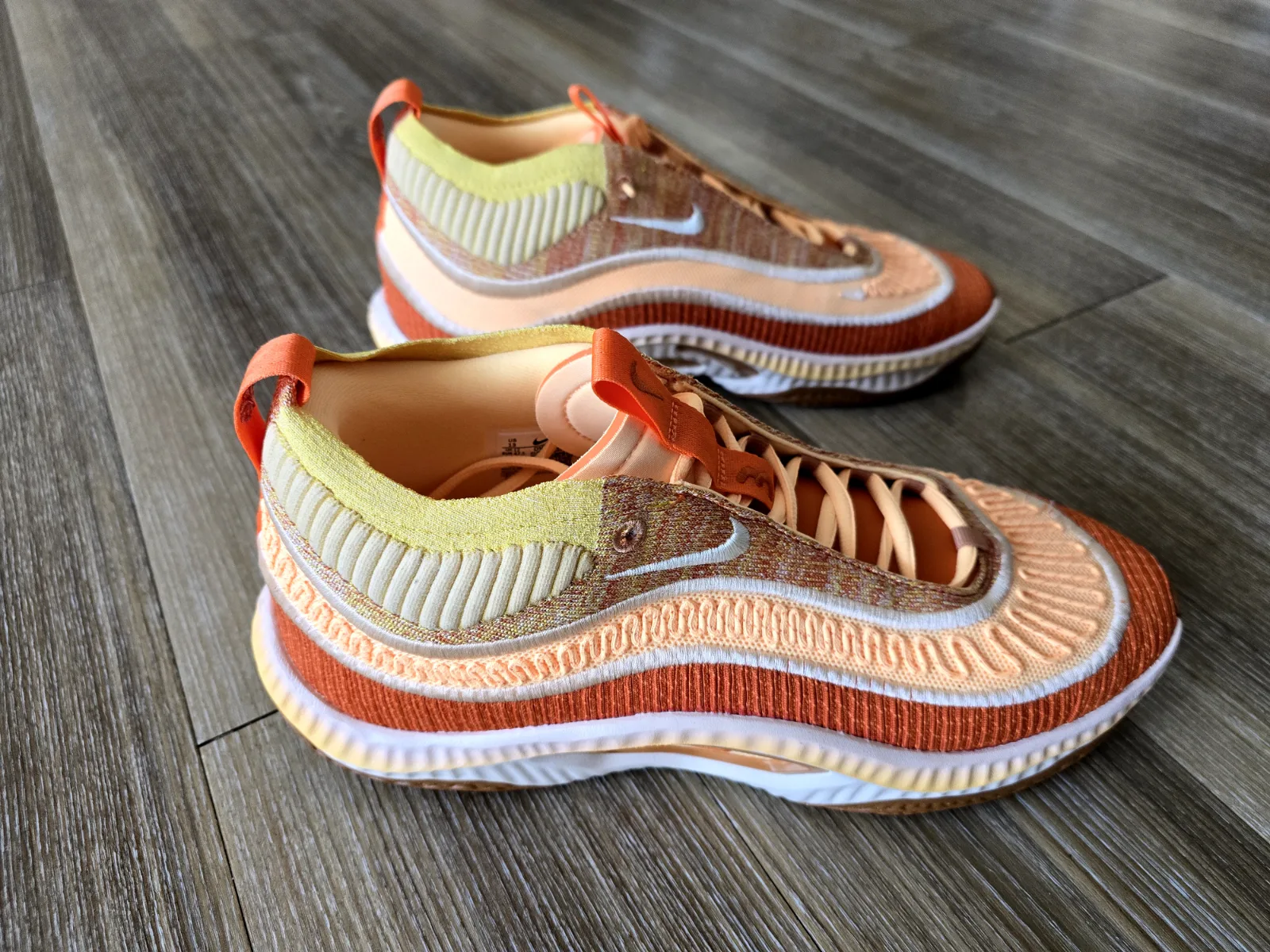 NIKE COSMIC UNITY 3 5