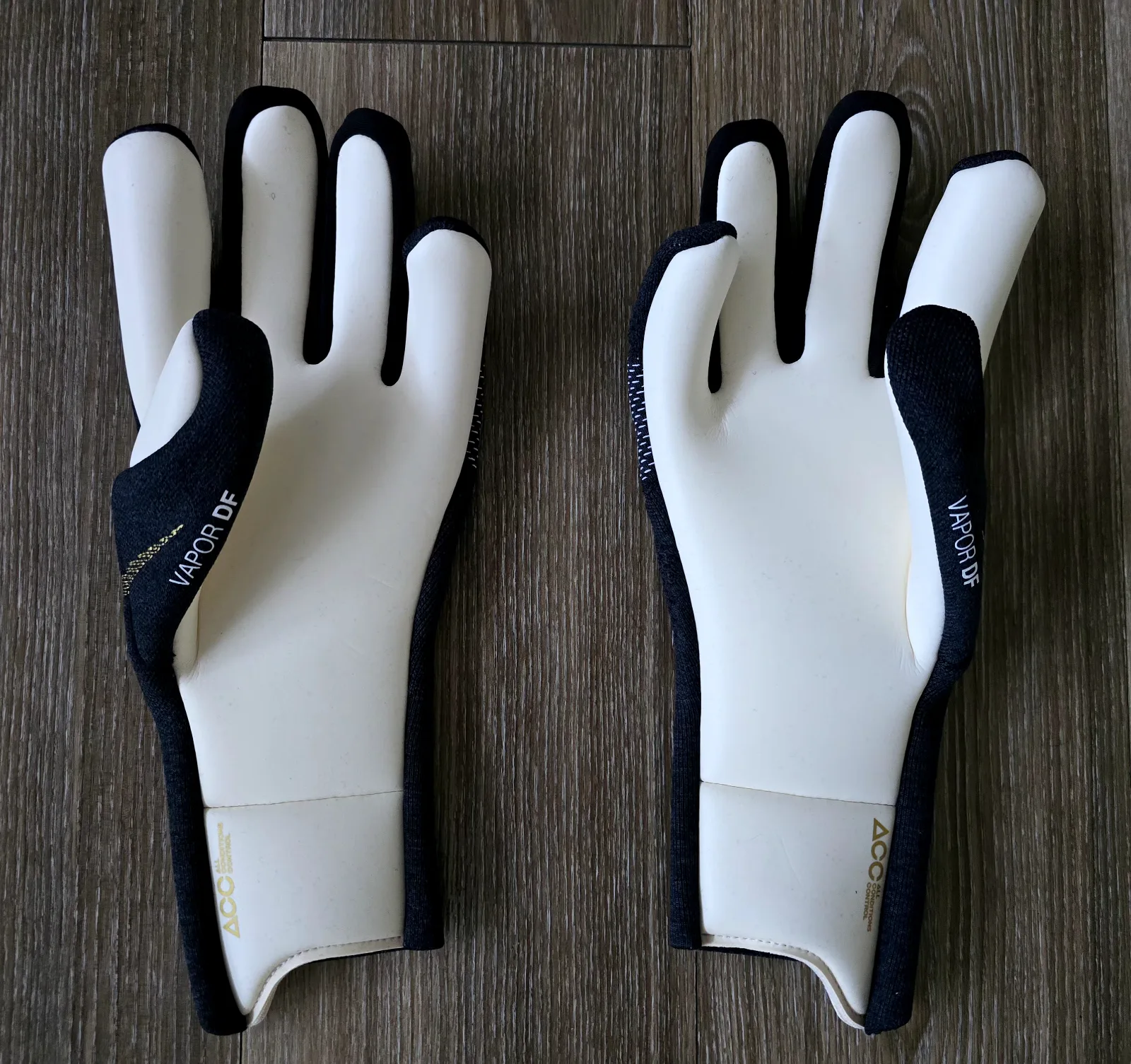 Brankářské rukavice Nike GK Vapor Dynamic Fit 3