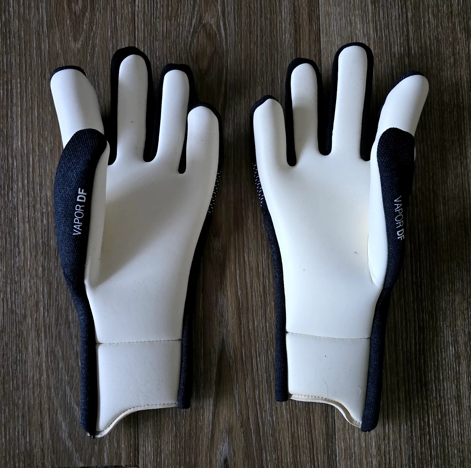 Brankářské rukavice Nike GK Vapor Dynamic Fit Promo 2