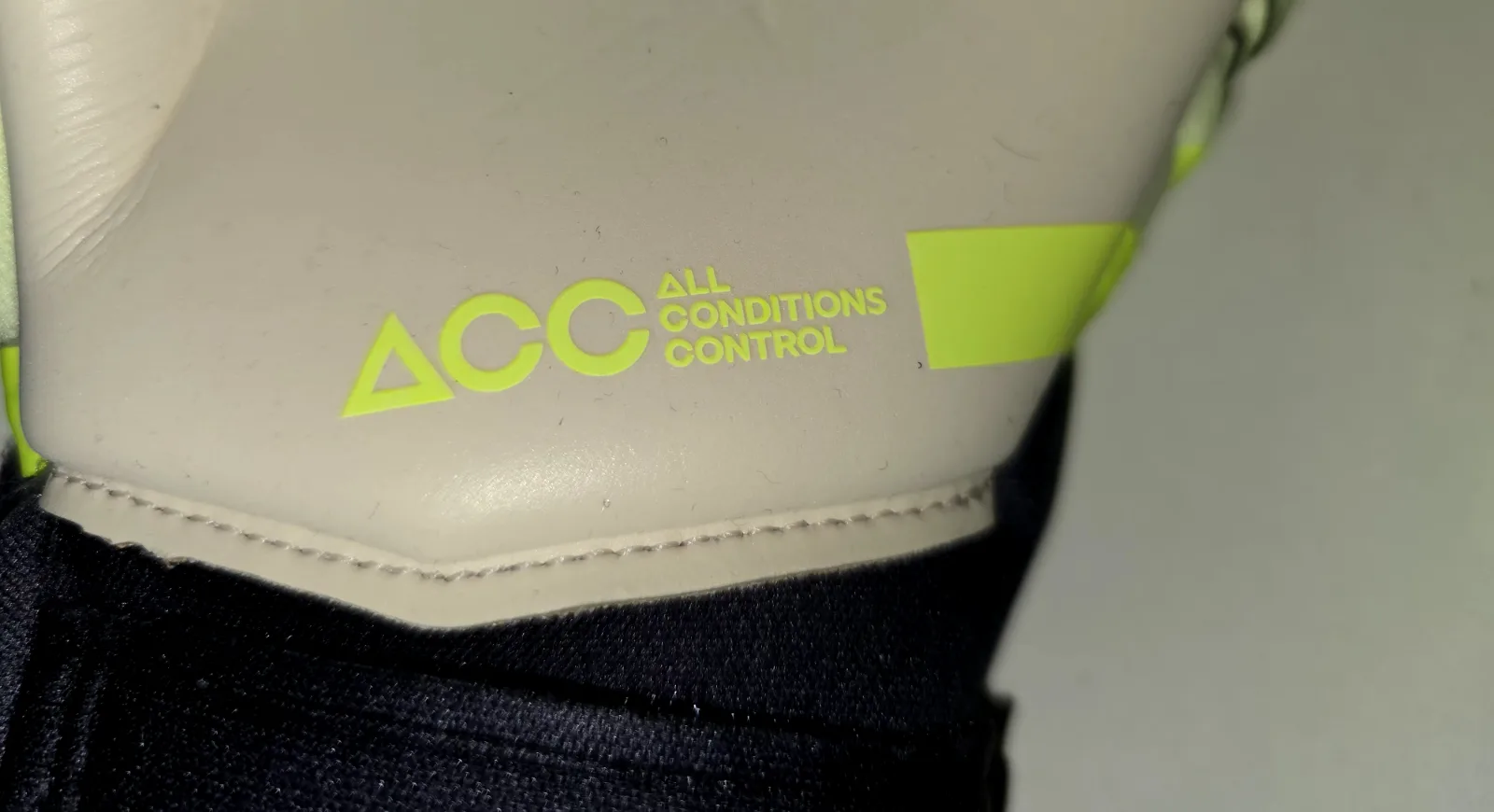 Brankářské rukavice Nike GK Phantom Elite 6