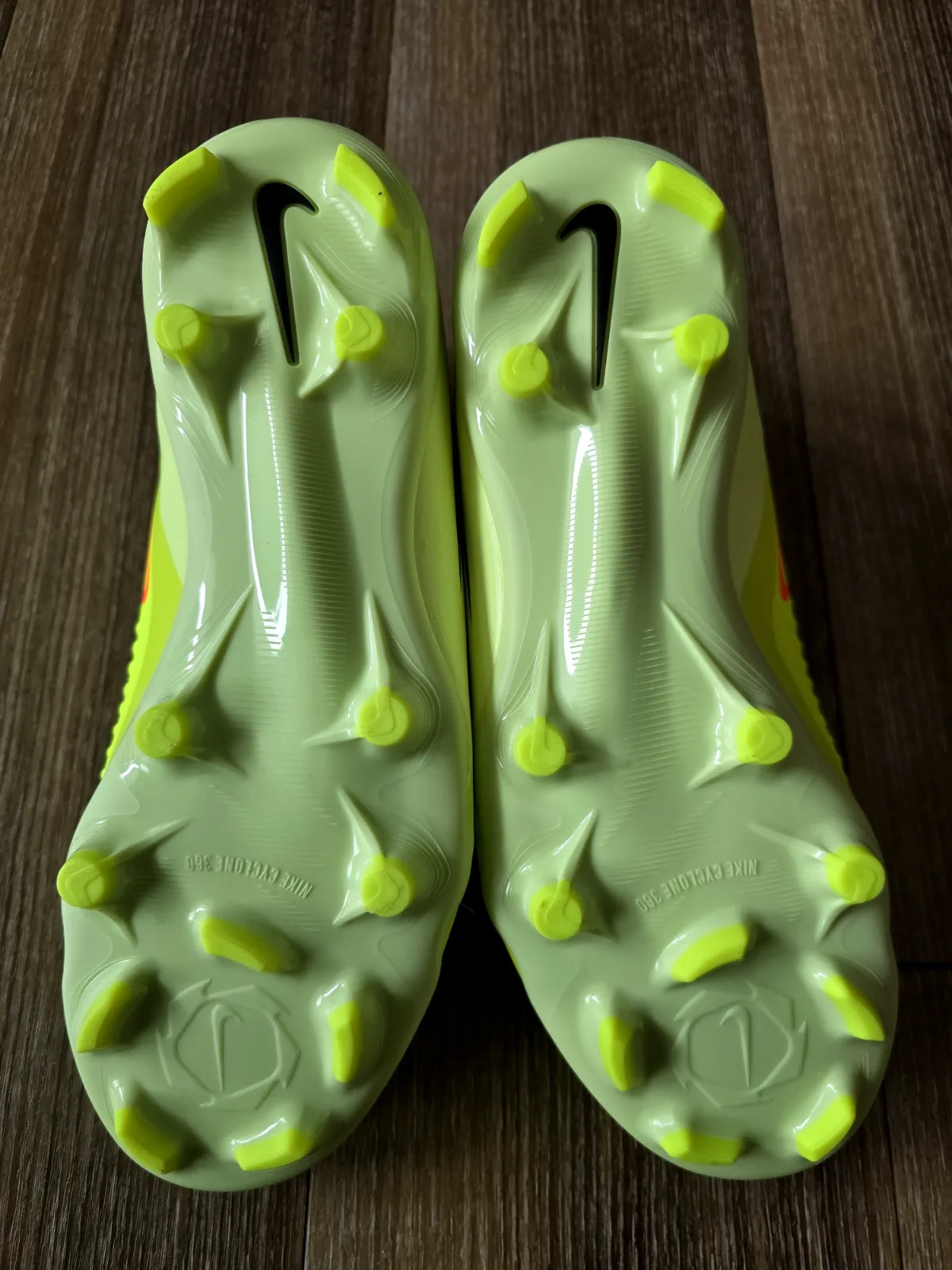 NIKE JR PHANTOM 6 HIGH ACAD FG/MG 7