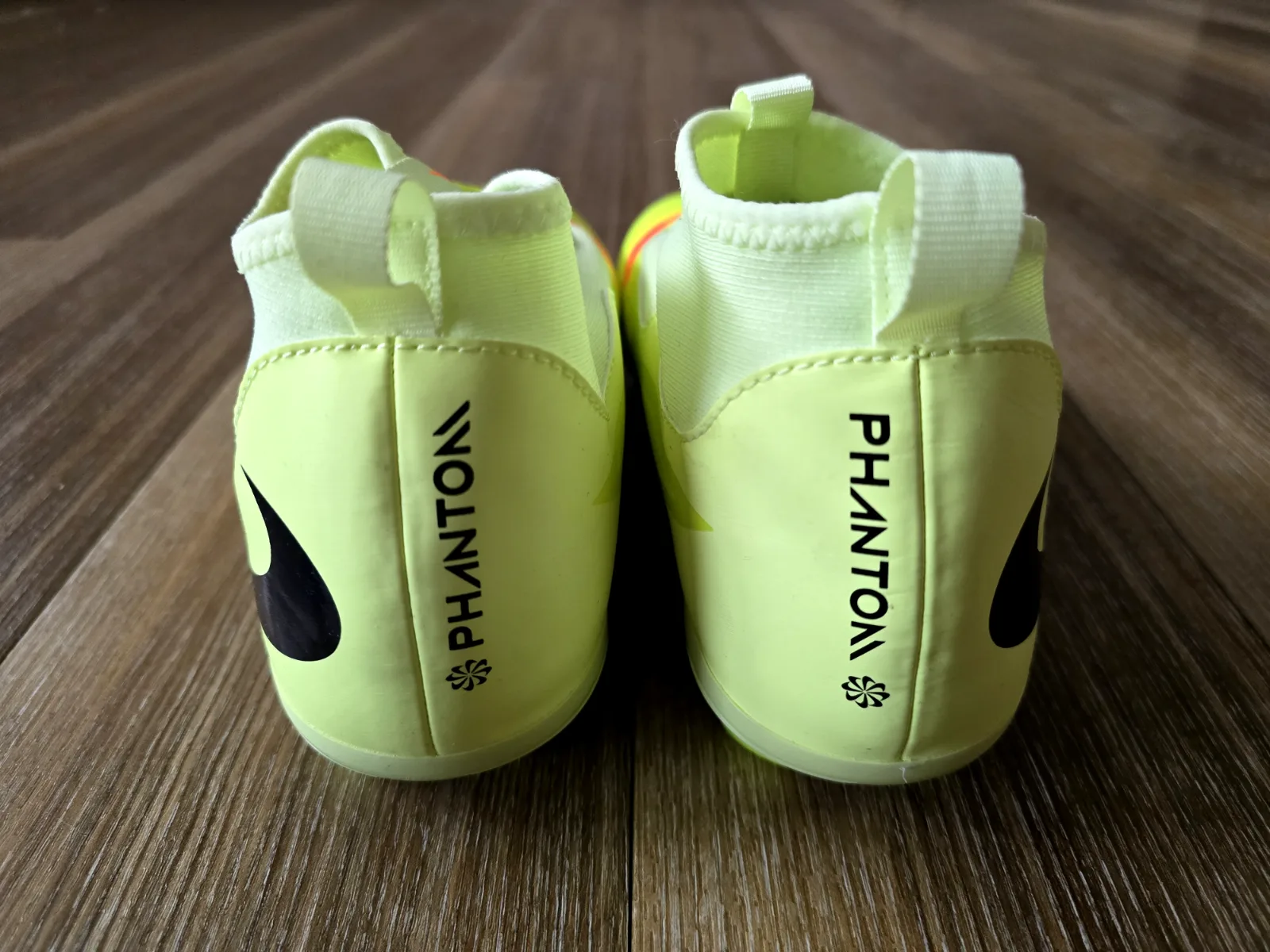 NIKE JR PHANTOM 6 HIGH ACAD FG/MG 6