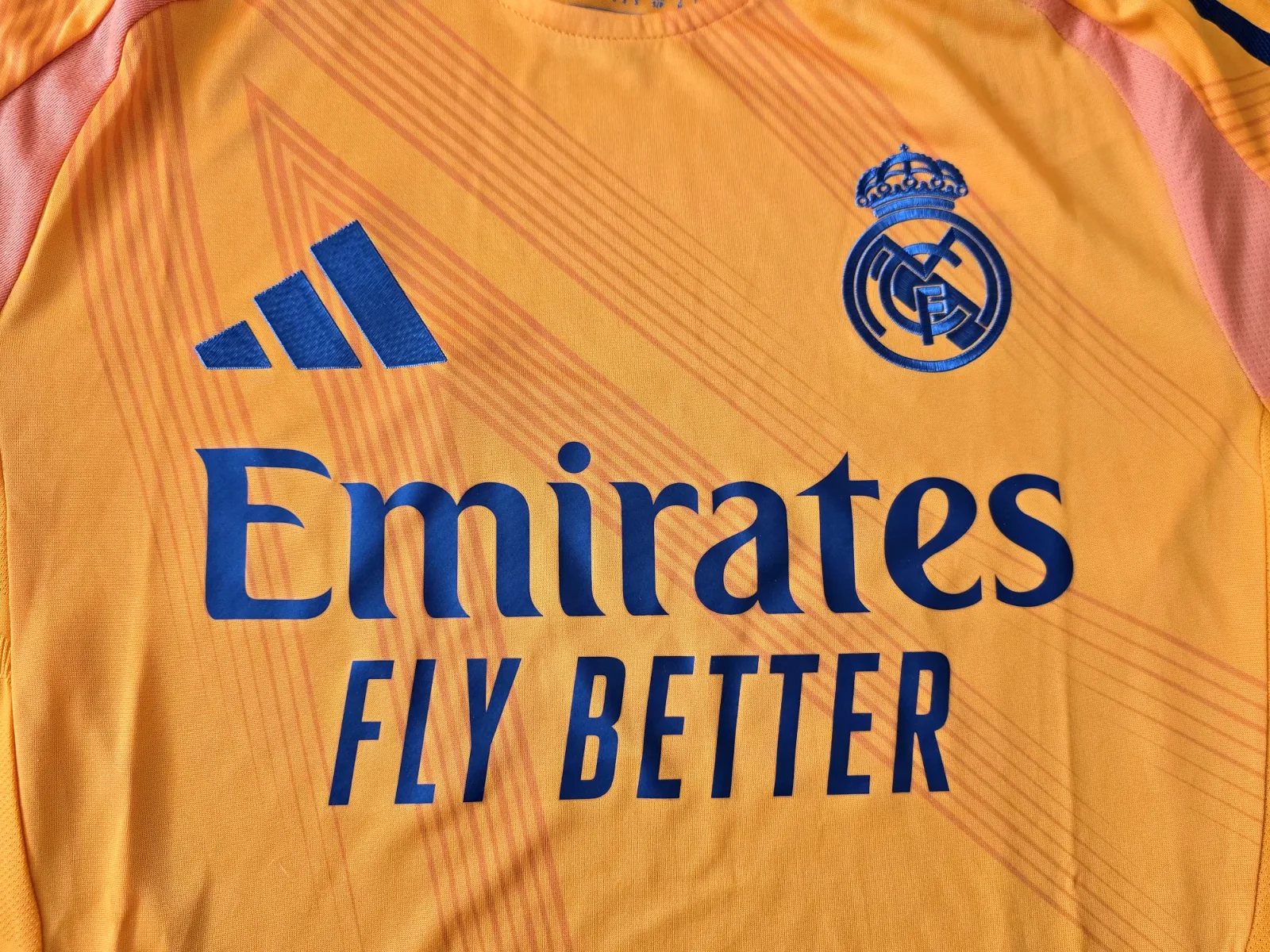 Autentický venkovní dres Adidas Real Madrid 2024/25 2