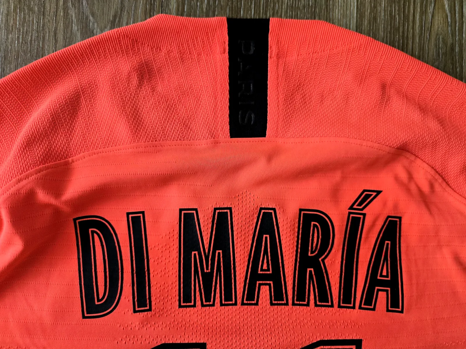 Autentický venkovní dres Air Jordan Nike Vapor Paris Saint-Germain 2019/2020, Di Mária 4