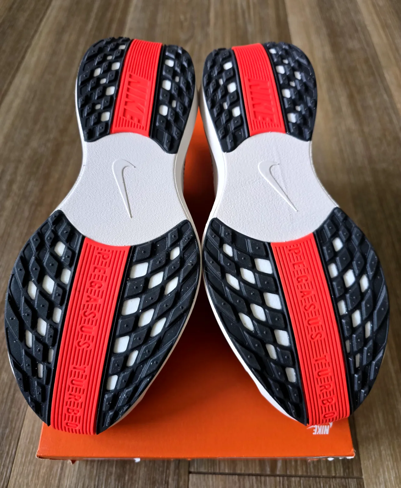 NIKE ZOOMX PEGASUS PLUS 2