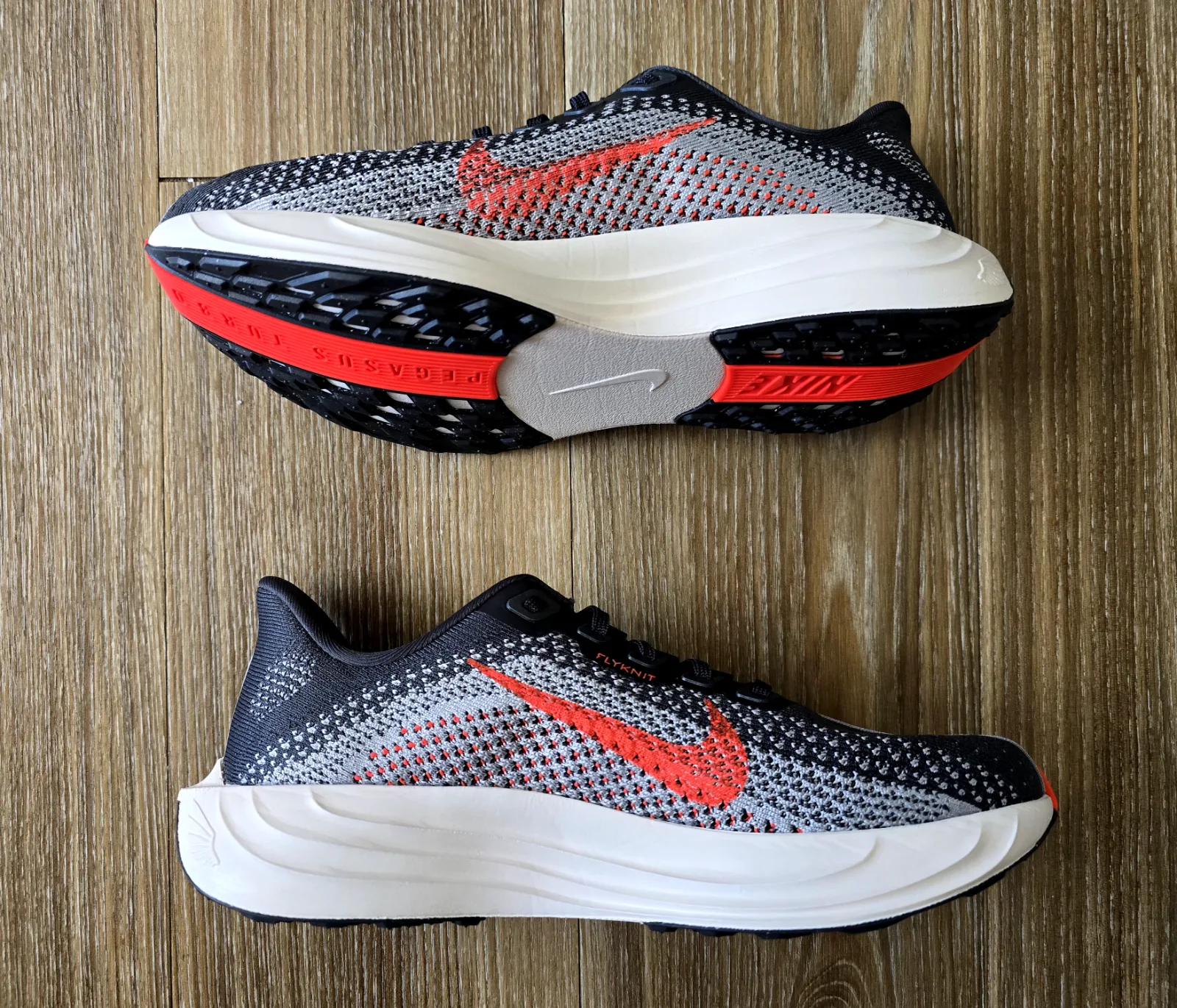 NIKE PEGASUS PLUS 3