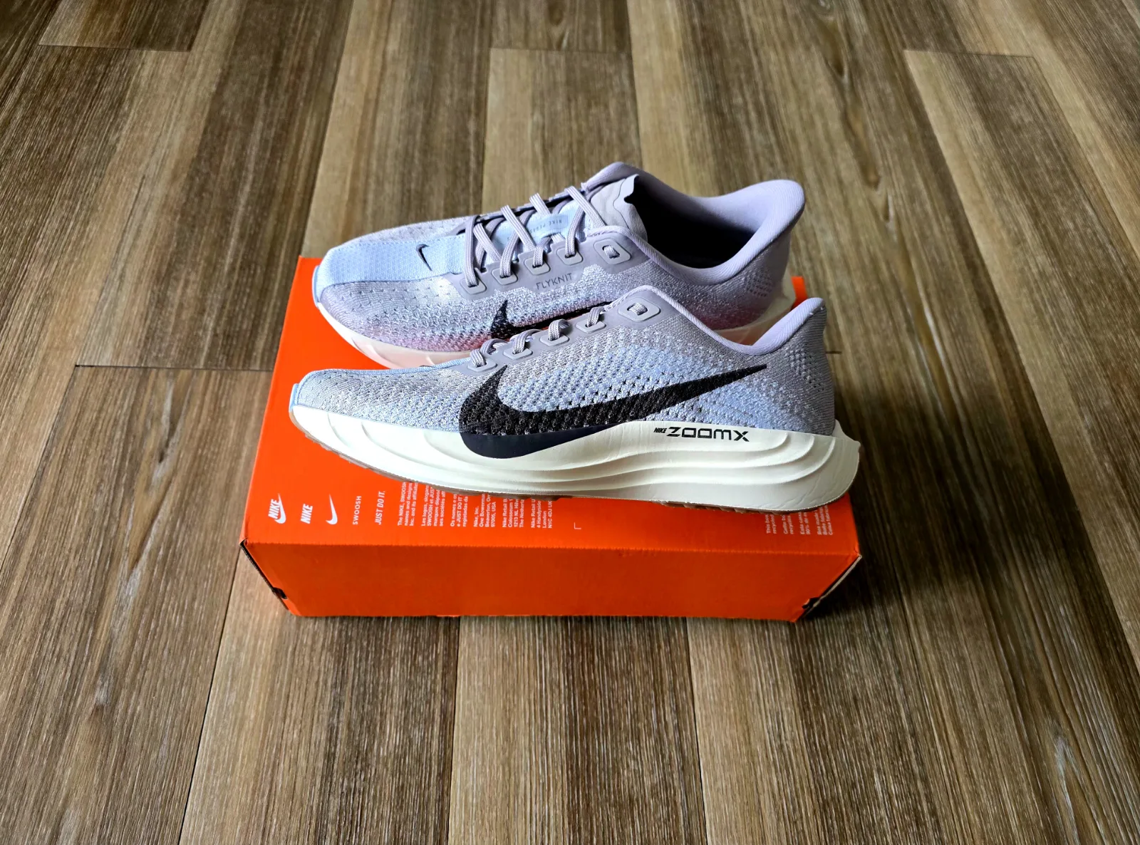 NIKE PEGASUS PLUS