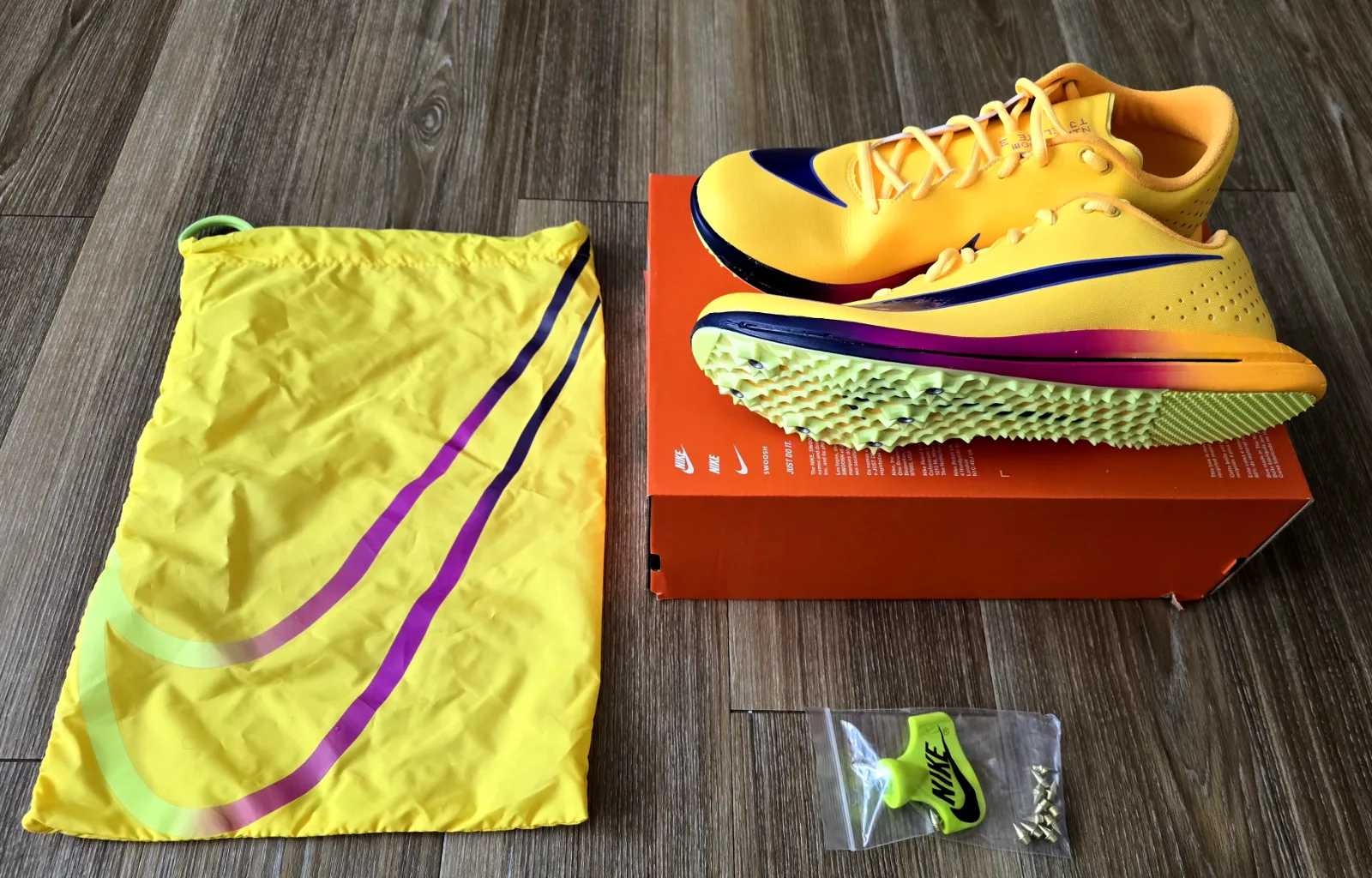 NIKE TRIPLE JUMP ELITE 3 2