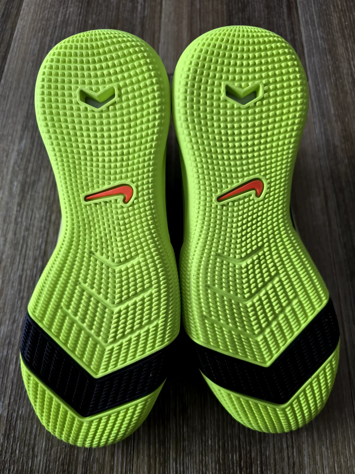 NIKE JR ZOOM SUPERFLY 10 ACADEMY IC 7