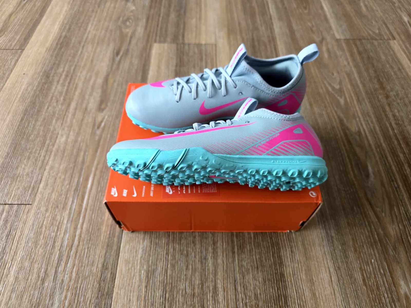 NIKE JR ZOOM MERCURIAL VAPOR 16 ACADEMY TF