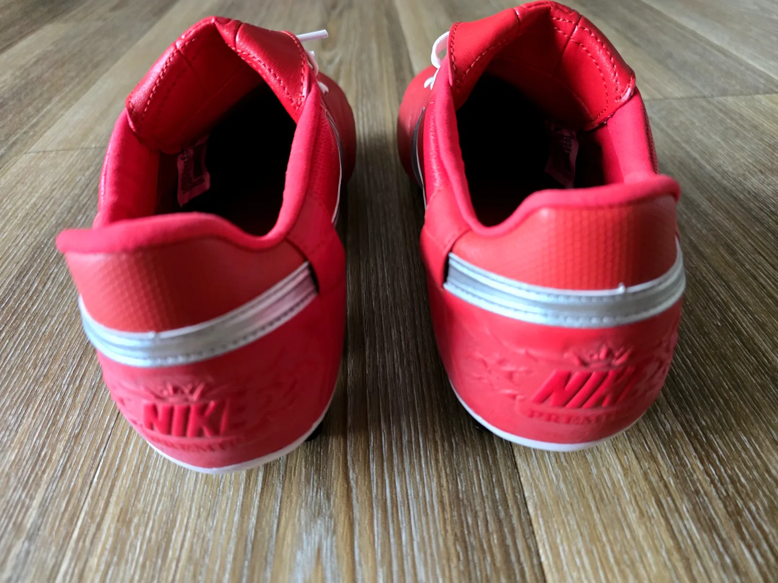 THE NIKE PREMIERE III FG 5