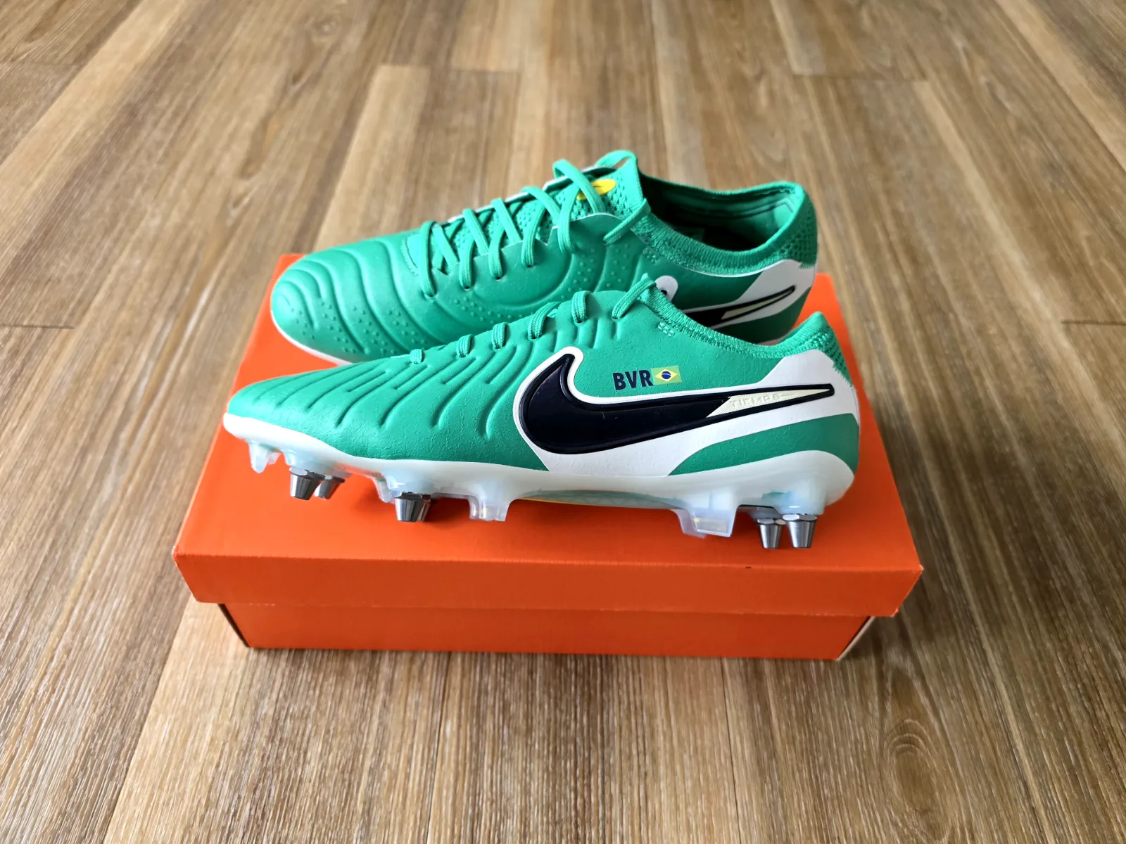 NIKE TIEMPO LEGEND 10 ELITE SG-PRO LV8 P